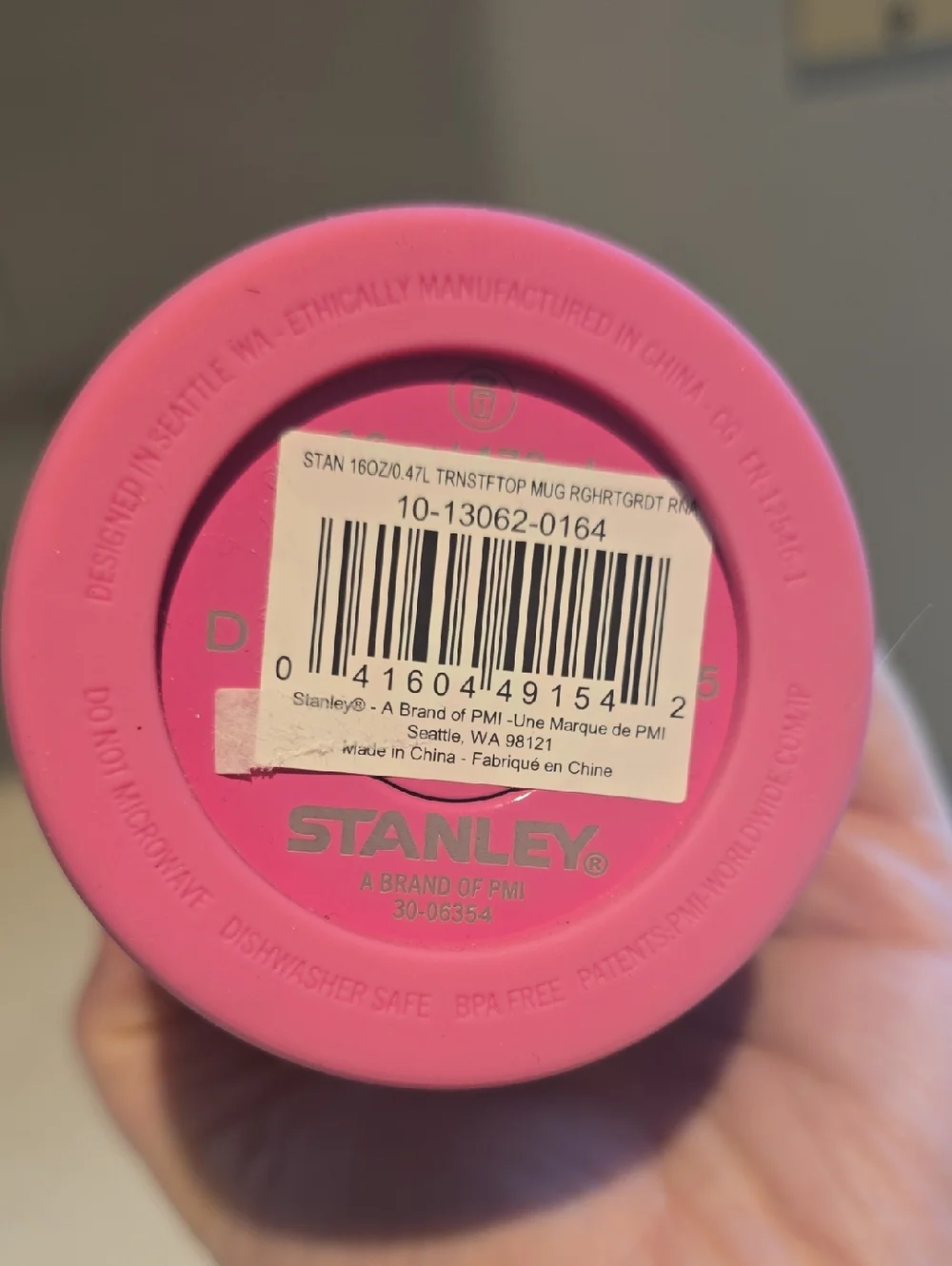 Stanley 16 Oz Fliptop Mug Red And Pink Hearts New - Picture 4 of 4